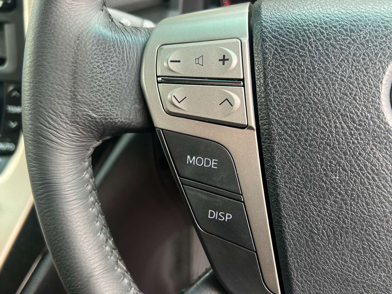 Used Toyota Vellfire 2013 for sale - 76973947: Photo 27