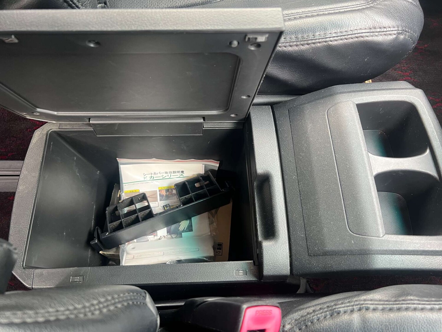 Used Toyota Vellfire 2013 for sale - 76973947: Photo 43