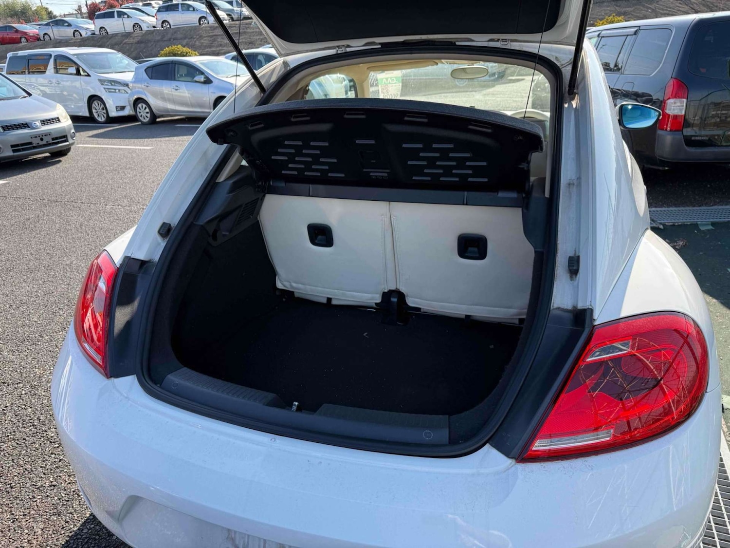 Used Volkswagen Beetle 2012 for sale - 78162708: Photo 16