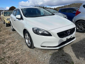 Volvo V40 feature image