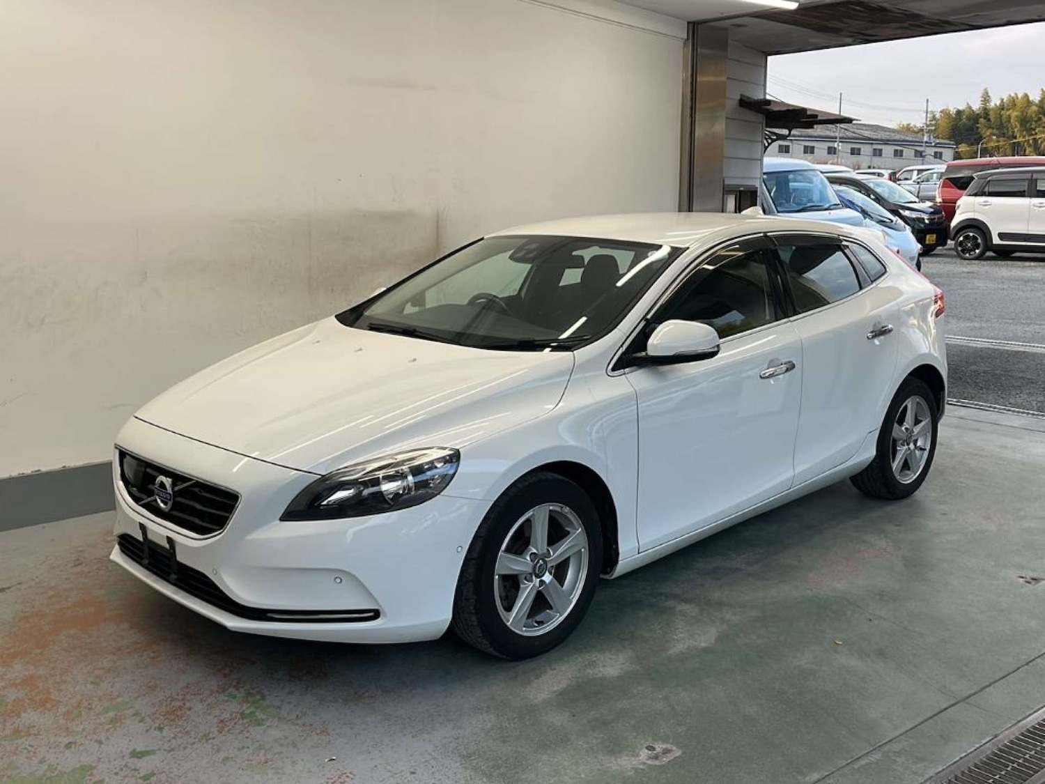 Used Volvo V40 2013 for sale - 77847491: Photo 3