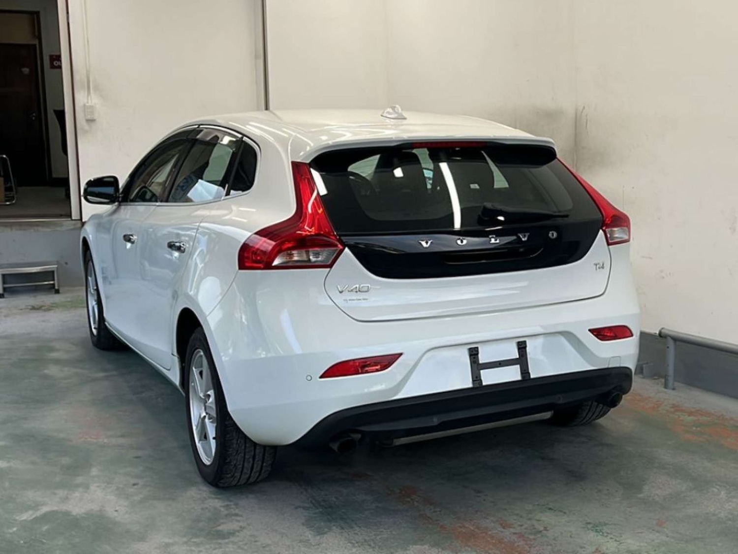 Used Volvo V40 2013 for sale - 77847491: Photo 5