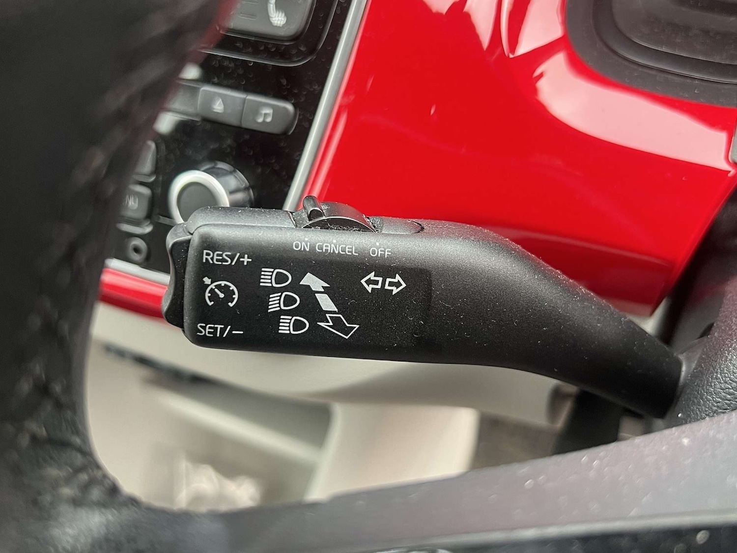 Used Volkswagen up! 2014 for sale - 77355532: Photo 25