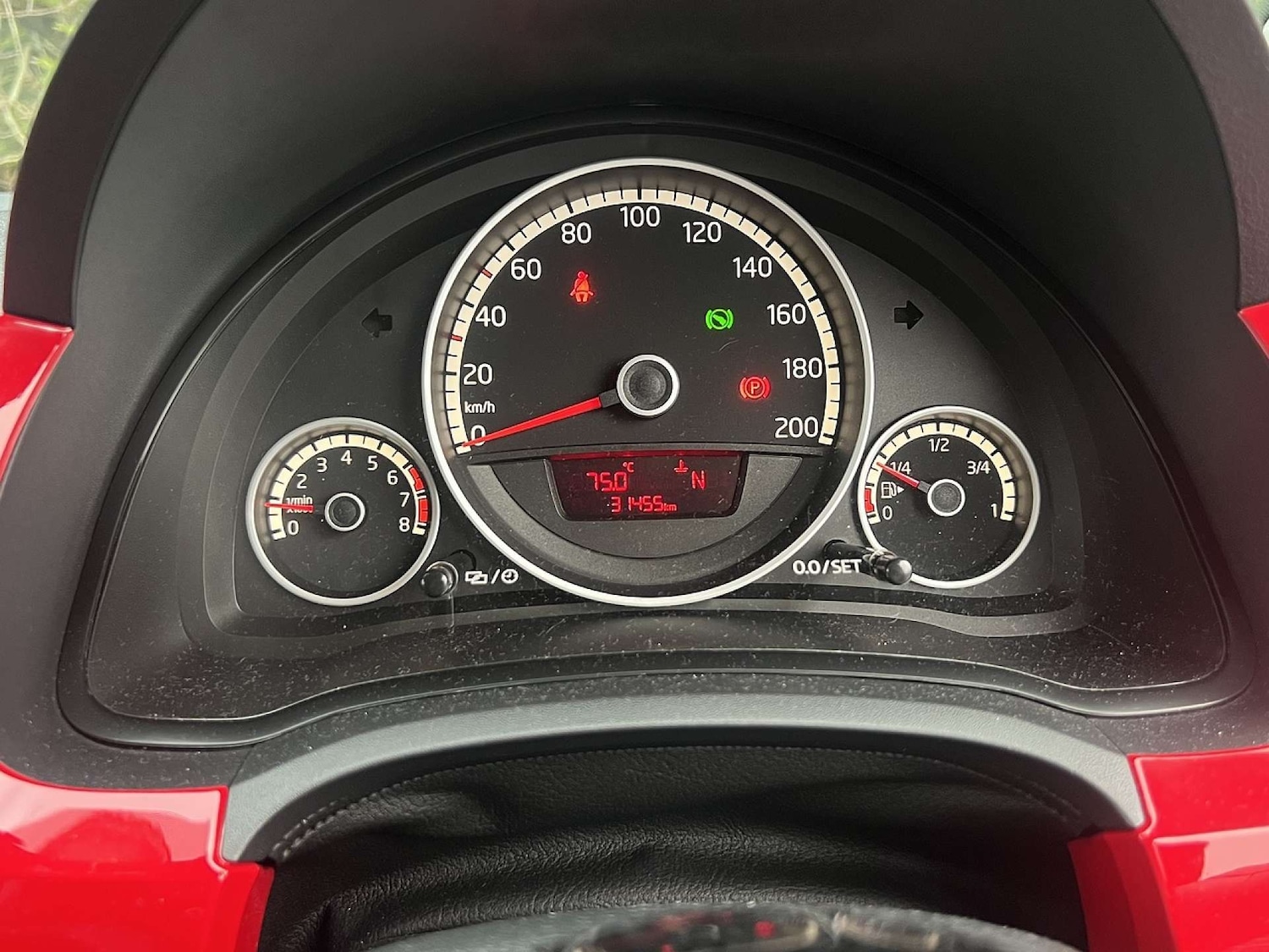 Used Volkswagen up! 2014 for sale - 77355532: Photo 27