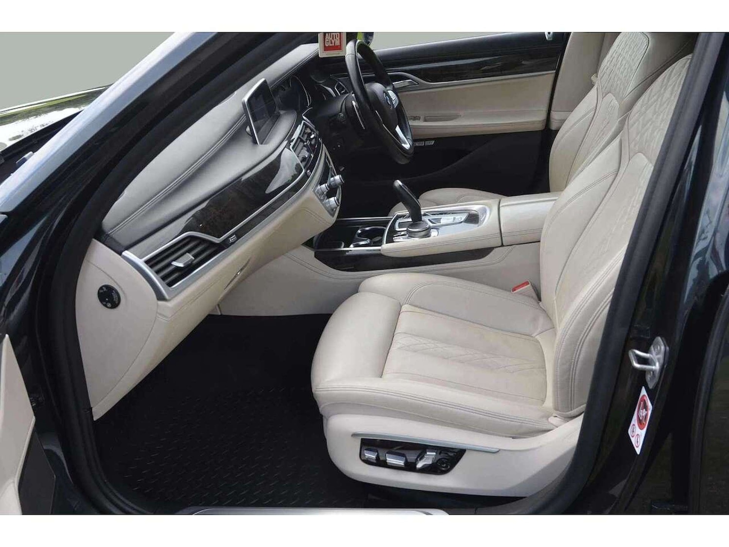 Used BMW 7 Series 2017 for sale - 76776873: Photo 22