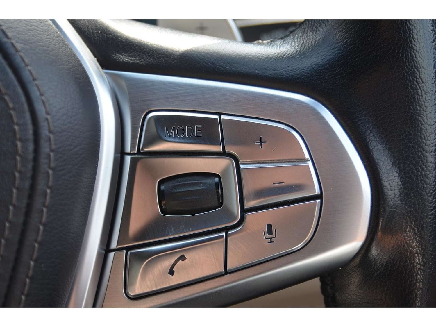 Used BMW 7 Series 2017 for sale - 76776873: Photo 32