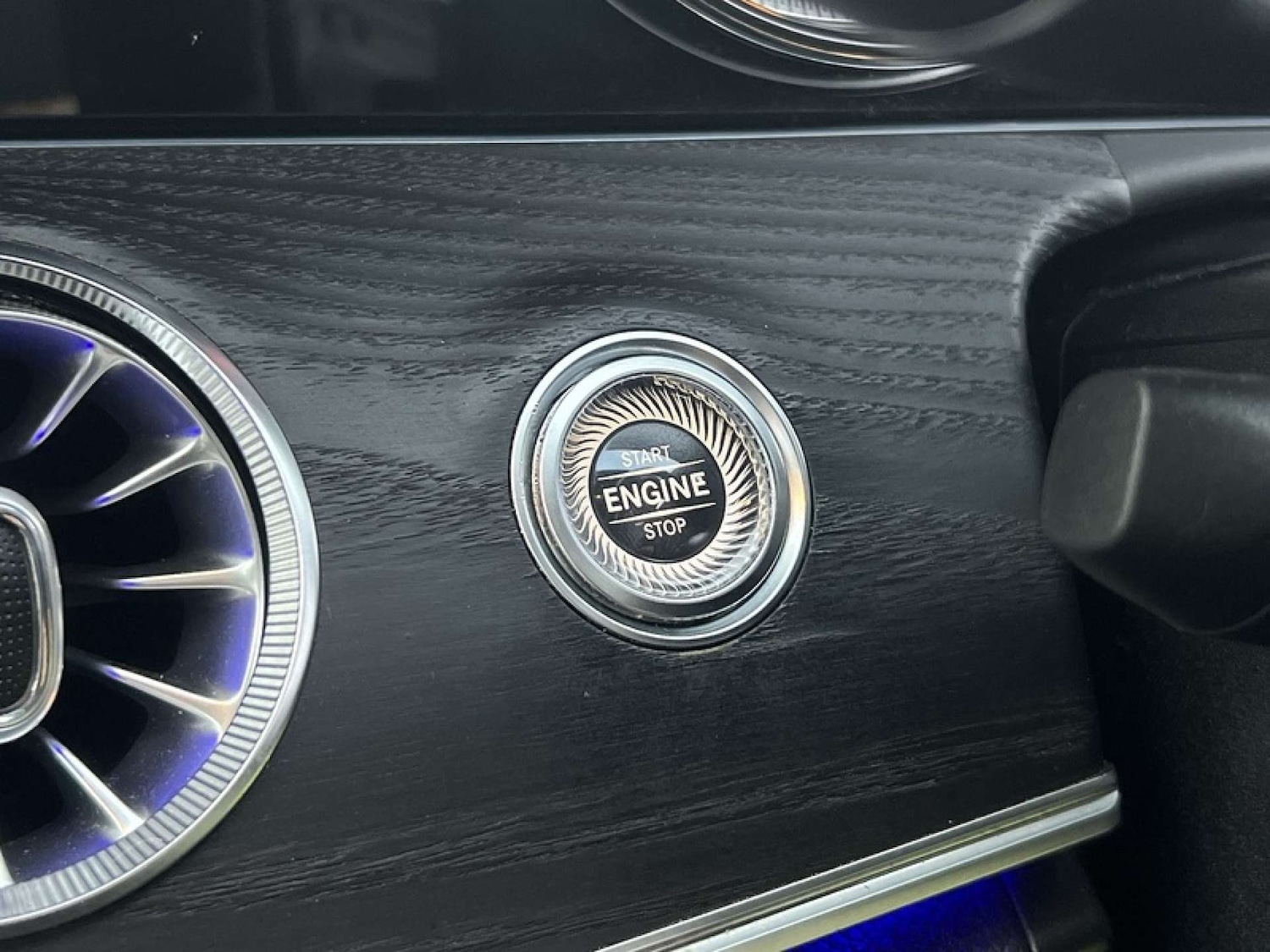 Used Mercedes-Benz E Class 2018 for sale - 76776980: Photo 32