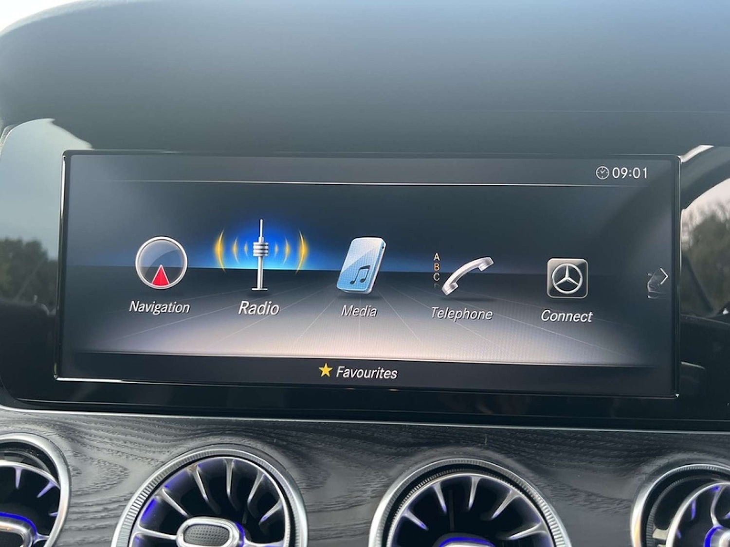 Used Mercedes-Benz E Class 2018 for sale - 76776980: Photo 50