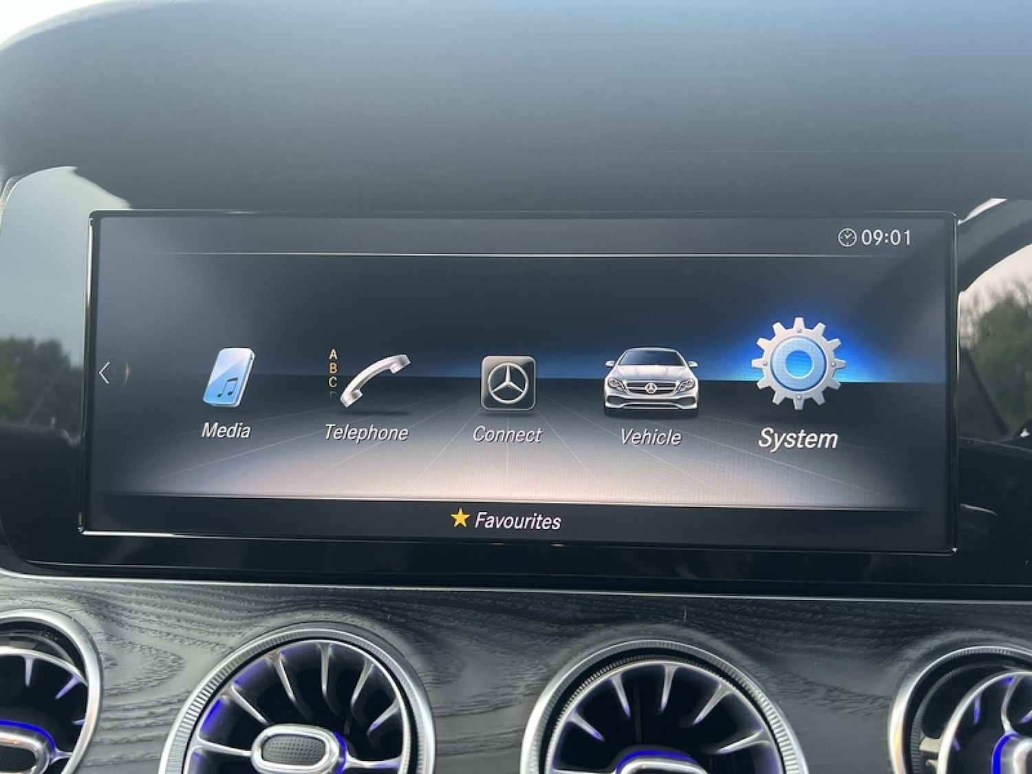 Used Mercedes-Benz E Class 2018 for sale - 76776980: Photo 51