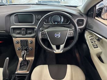 Used Volvo V40 2014 for sale - 79631627: Photo