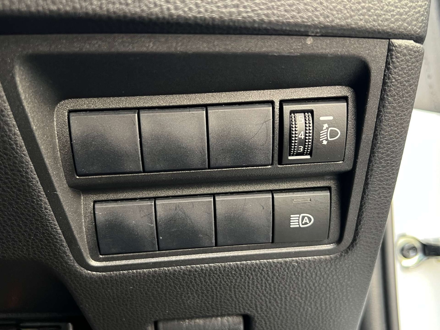 Used Toyota Yaris 2021 for sale - 77762360: Photo 21