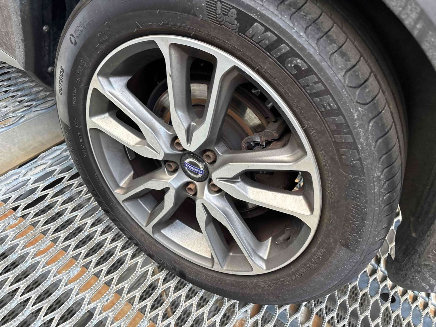 Used Volvo V60 2016 for sale - 77850613: Photo 15