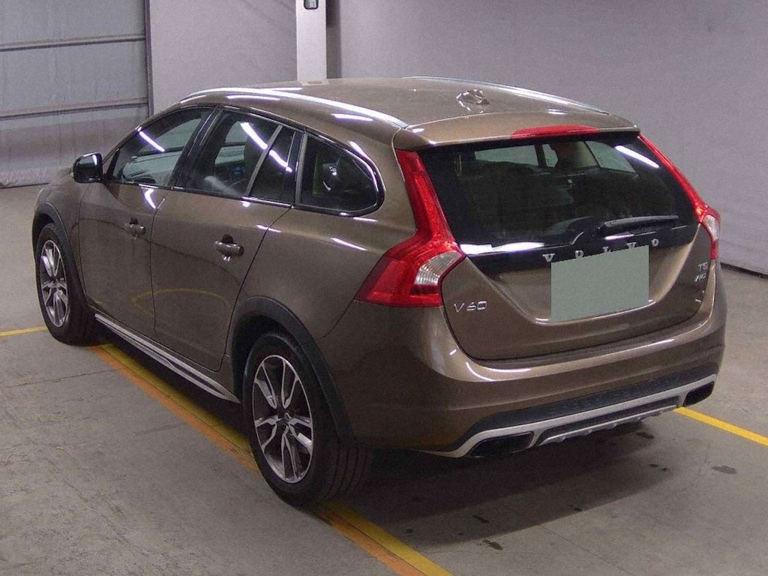 Used Volvo V60 2016 for sale - 77850613: Photo 7