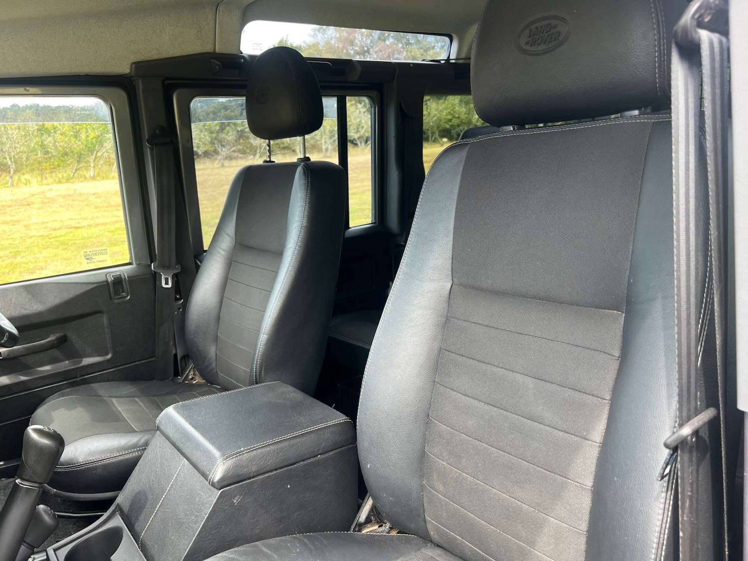 Used Land Rover Defender 110 2012 for sale - 76776953: Photo 21