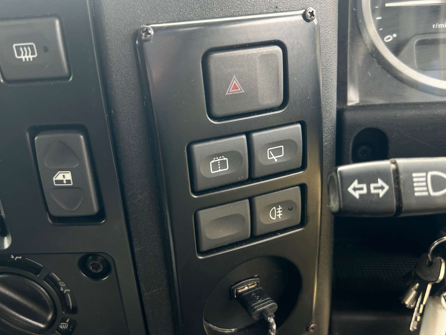 Used Land Rover Defender 110 2012 for sale - 76776953: Photo 27