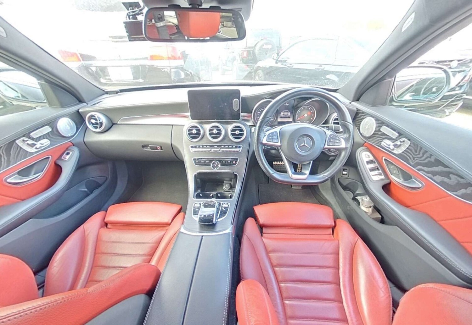 Used Mercedes-Benz C Class 2015 for sale - 77336980: Photo 3