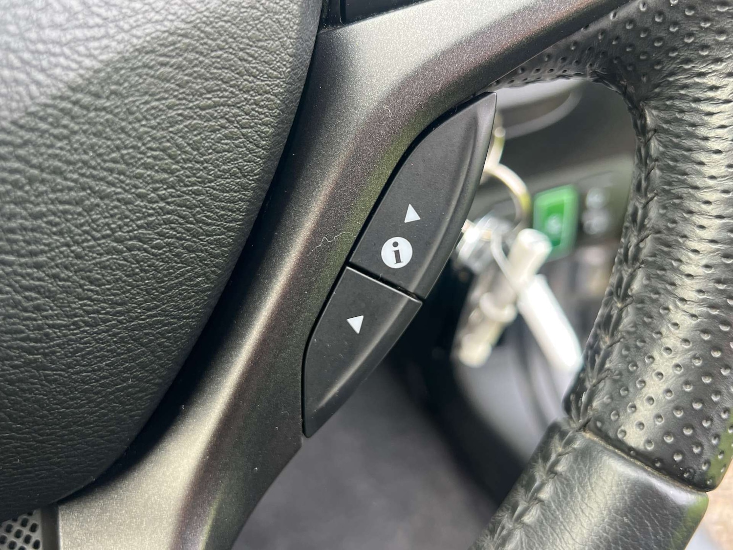 Used Honda Jazz 2011 for sale - 76776853: Photo 30