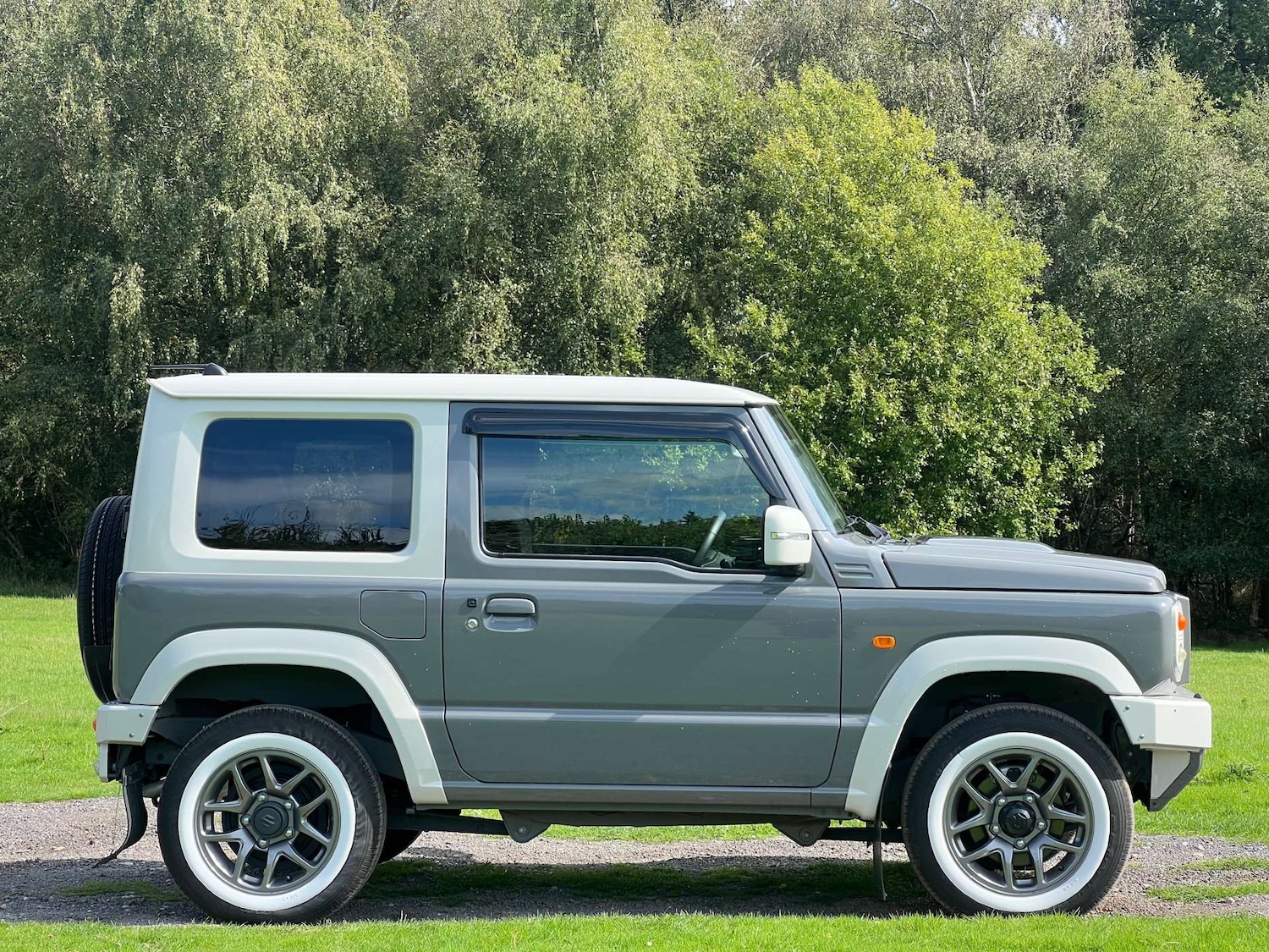 Used Suzuki Jimny 2023 for sale - 76957819: Photo 10