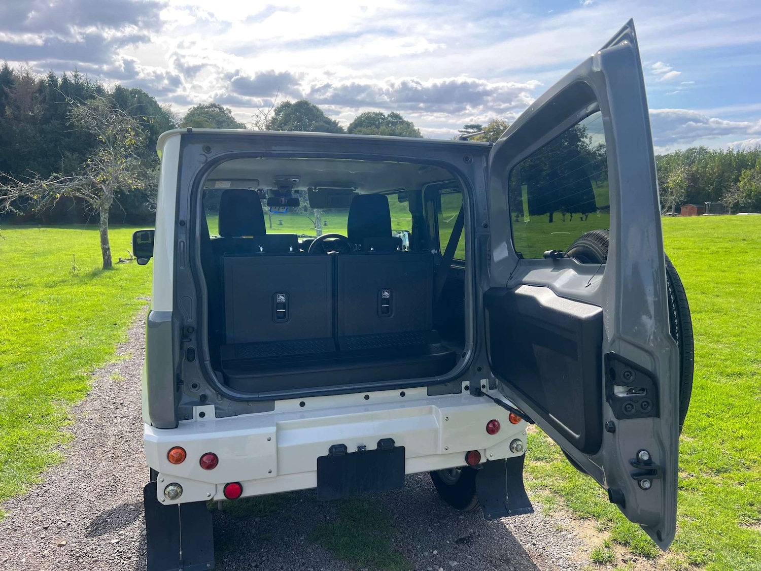 Used Suzuki Jimny 2023 for sale - 76957819: Photo 14