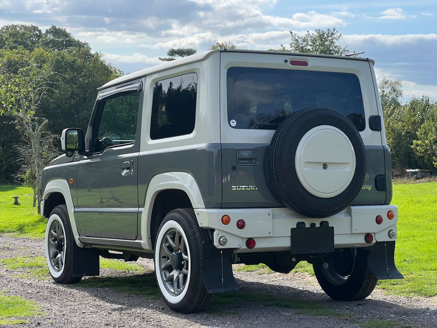 Used Suzuki Jimny 2023 for sale - 76957819: Photo 9