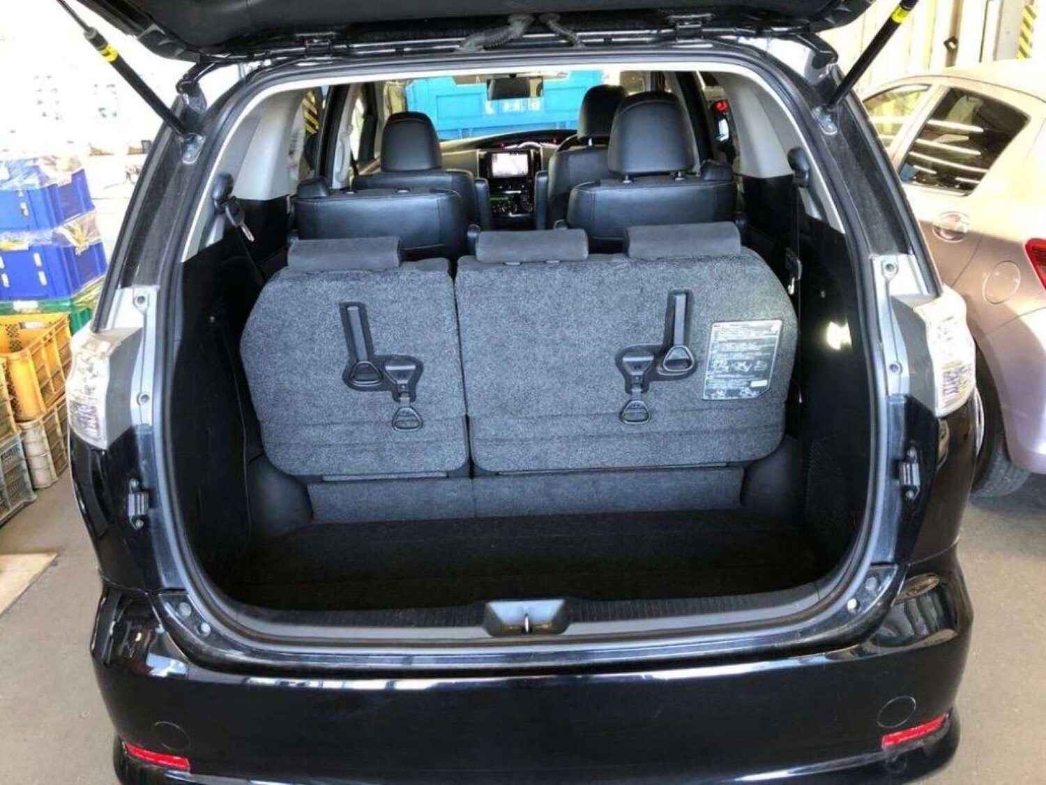 Used Toyota Estima 2015 for sale - 77364259: Photo 11