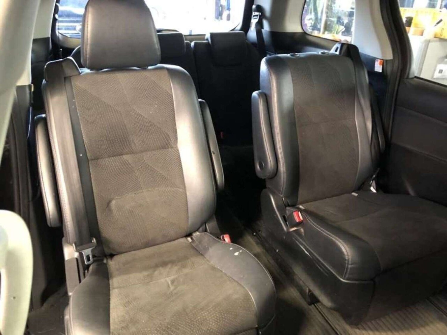 Used Toyota Estima 2015 for sale - 77364259: Photo 18