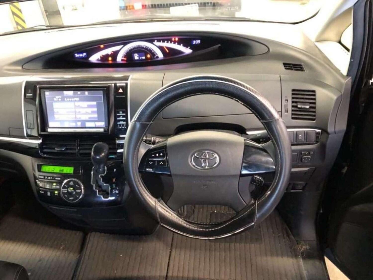 Used Toyota Estima 2015 for sale - 77364259: Photo 21