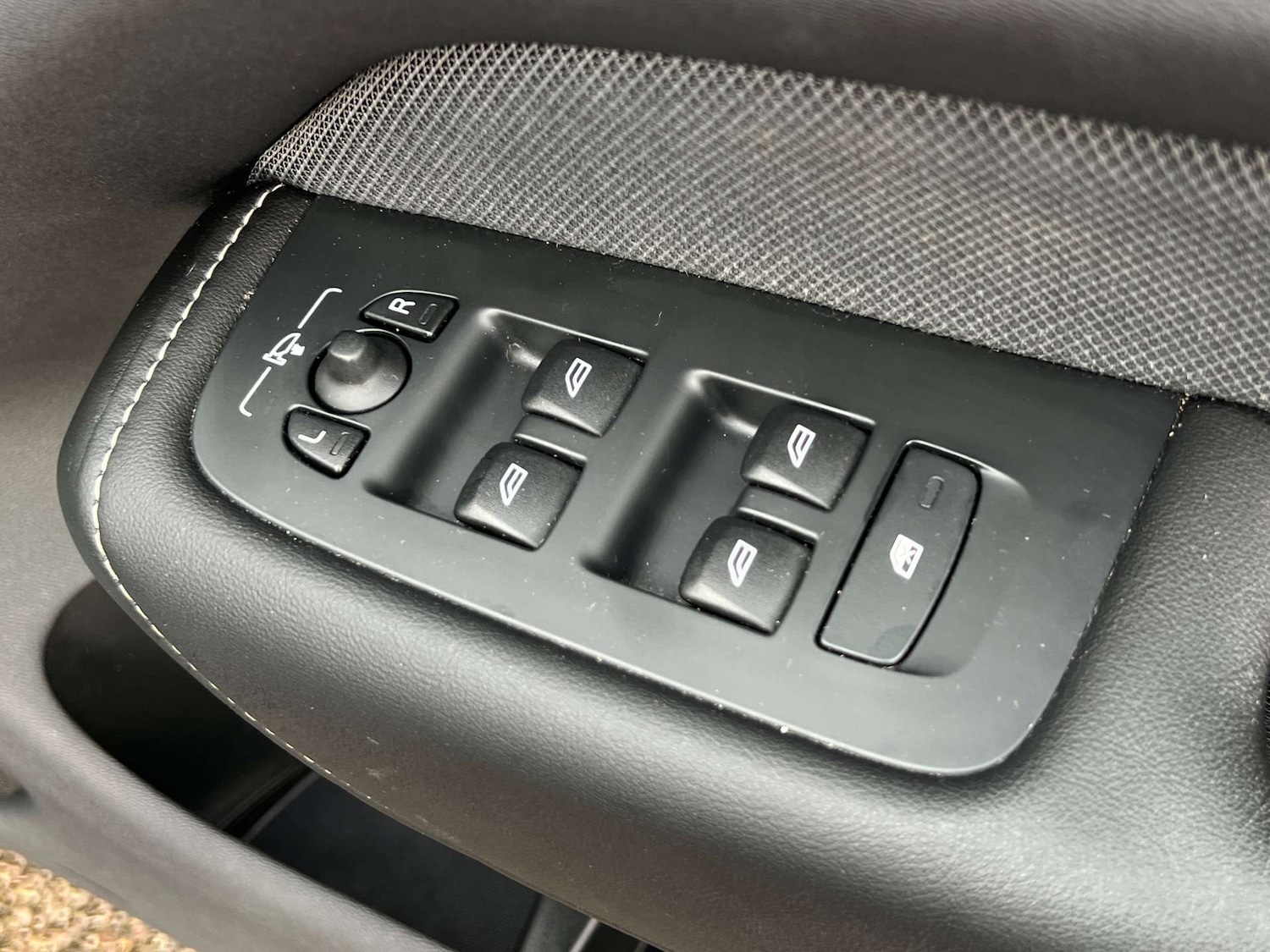 Used Volvo XC60 2020 for sale - 76776983: Photo 17