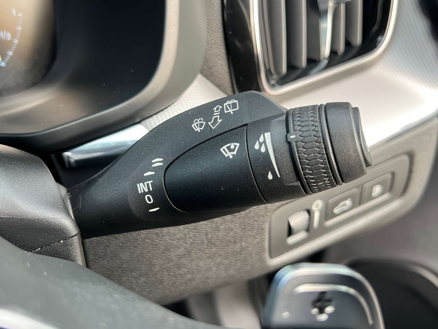 Used Volvo XC60 2020 for sale - 76776983: Photo 33