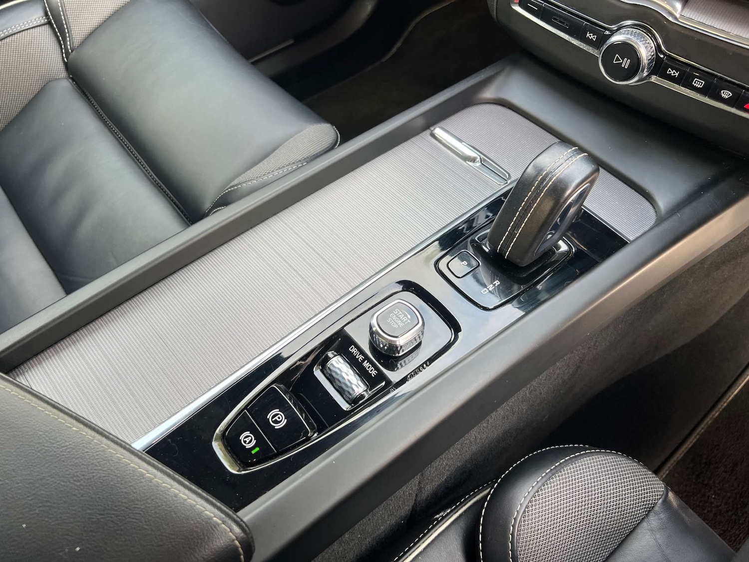 Used Volvo XC60 2020 for sale - 76776983: Photo 39