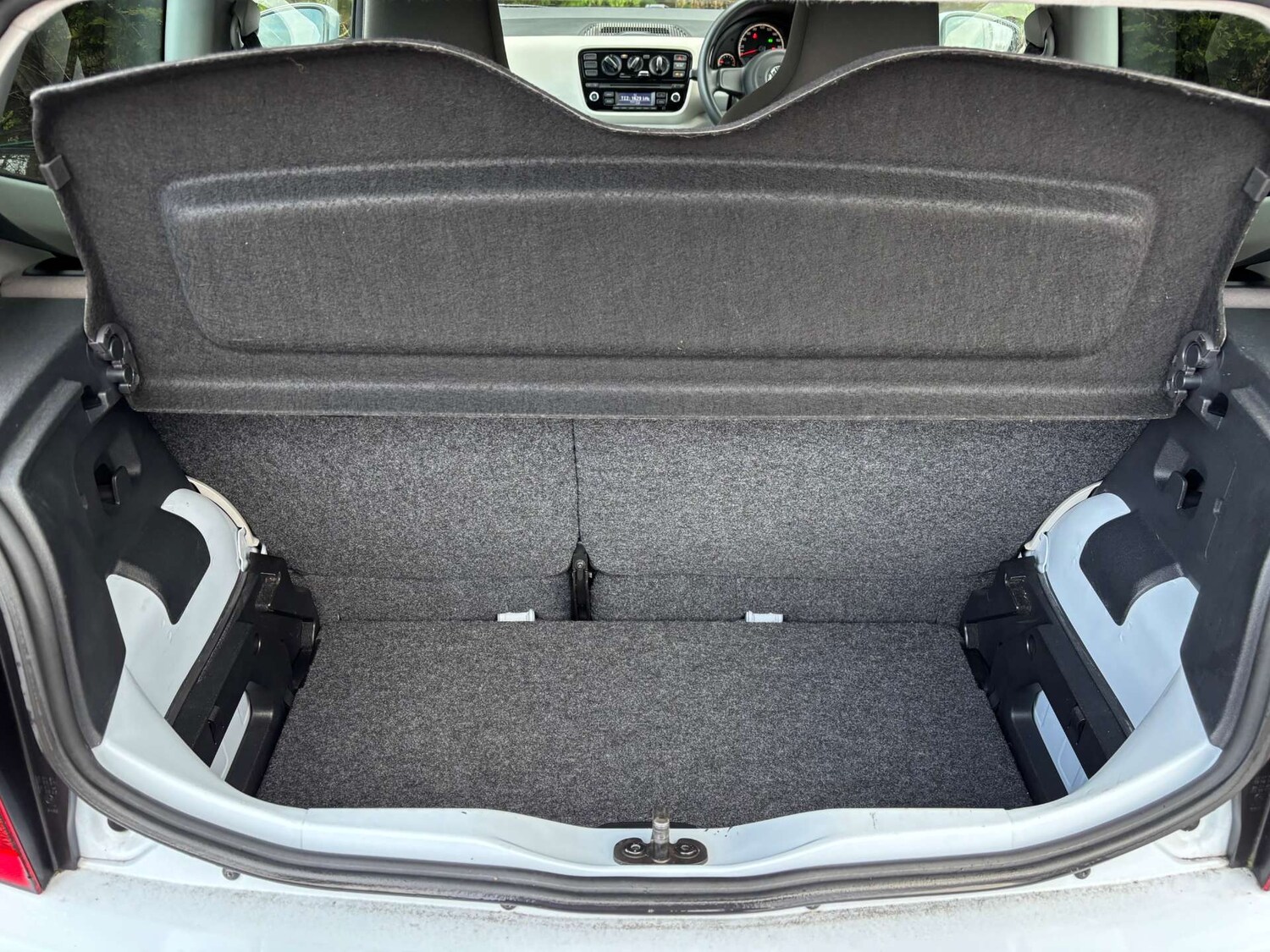 Used Volkswagen up! 2013 for sale - 77364250: Photo 14