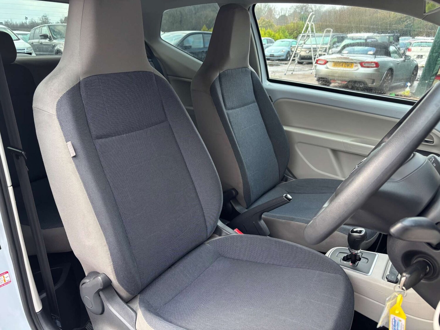 Used Volkswagen up! 2013 for sale - 77364250: Photo 17