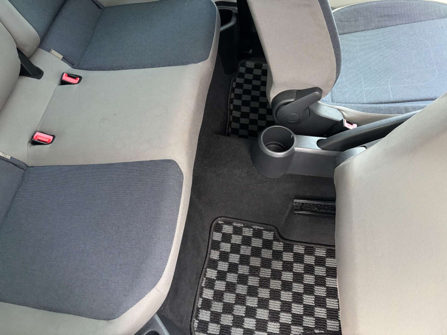 Used Volkswagen up! 2013 for sale - 77364250: Photo 20