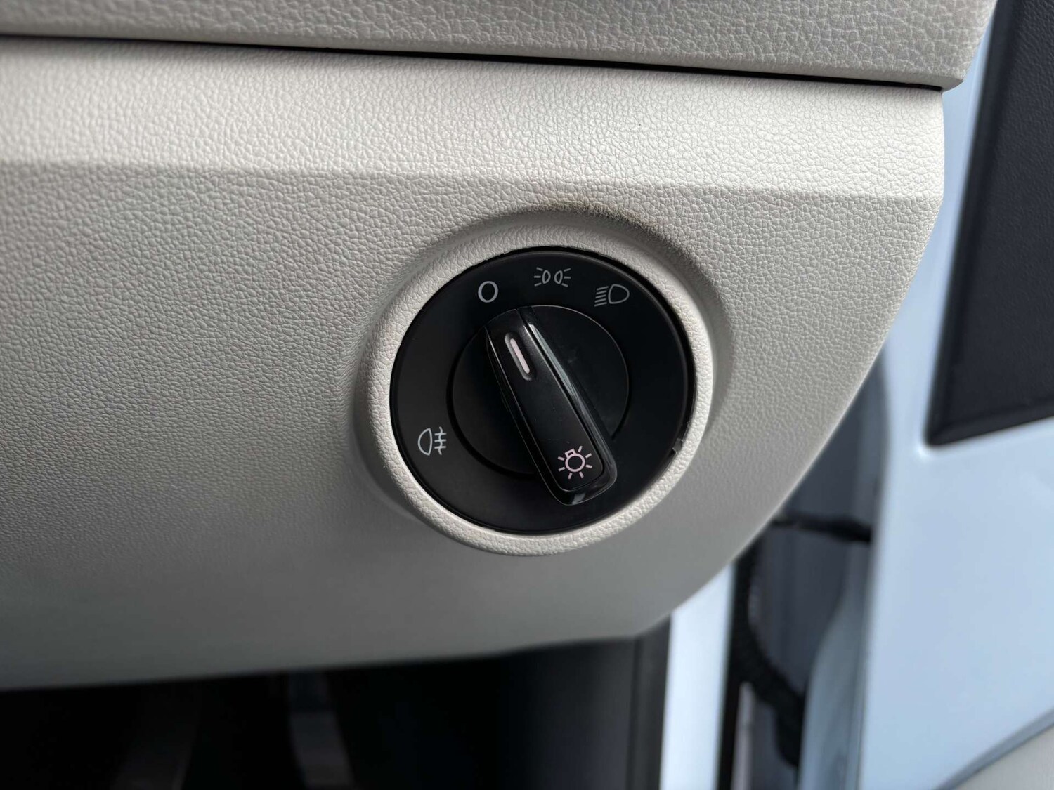 Used Volkswagen up! 2013 for sale - 77364250: Photo 21