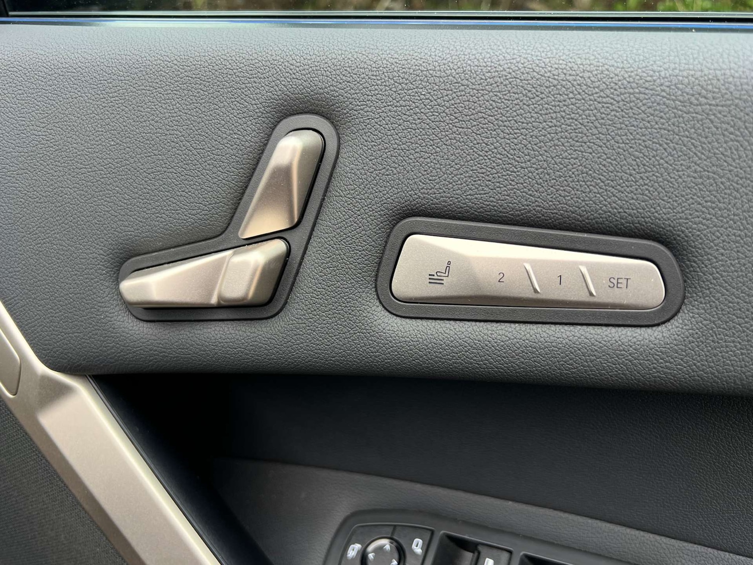 Used BMW iX 2025 for sale - 78003787: Photo 18