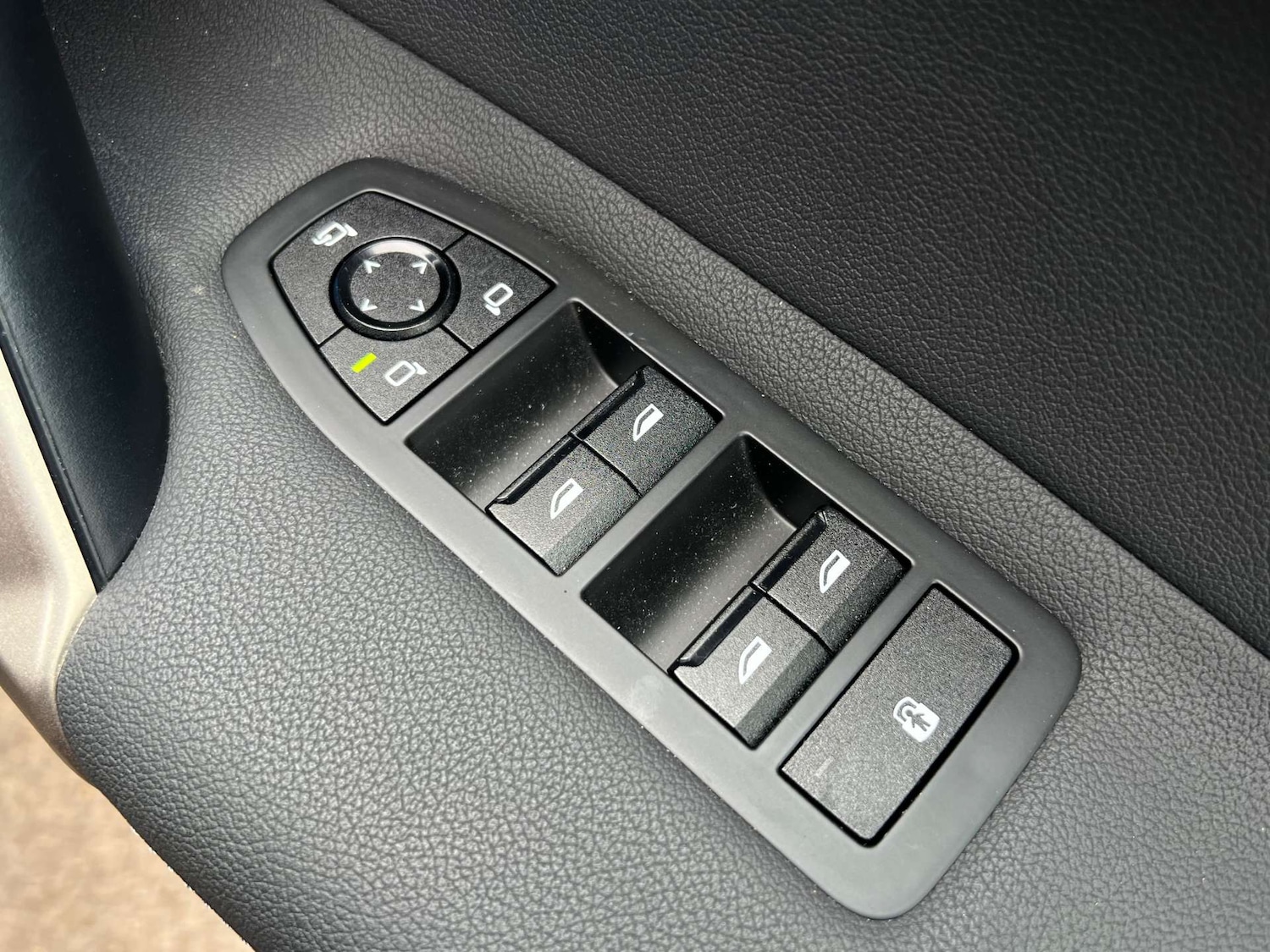 Used BMW iX 2025 for sale - 78003787: Photo 19