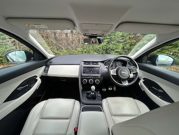 Used Jaguar E-Pace 2018 for sale - 76776970: Photo