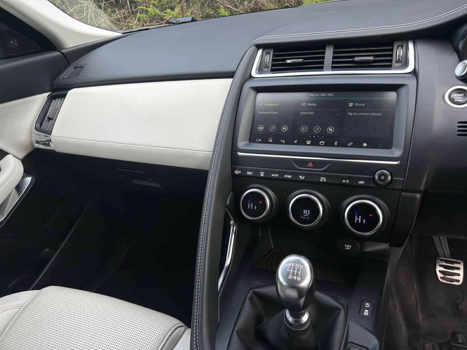 Used Jaguar E-Pace 2018 for sale - 76776970: Photo 32