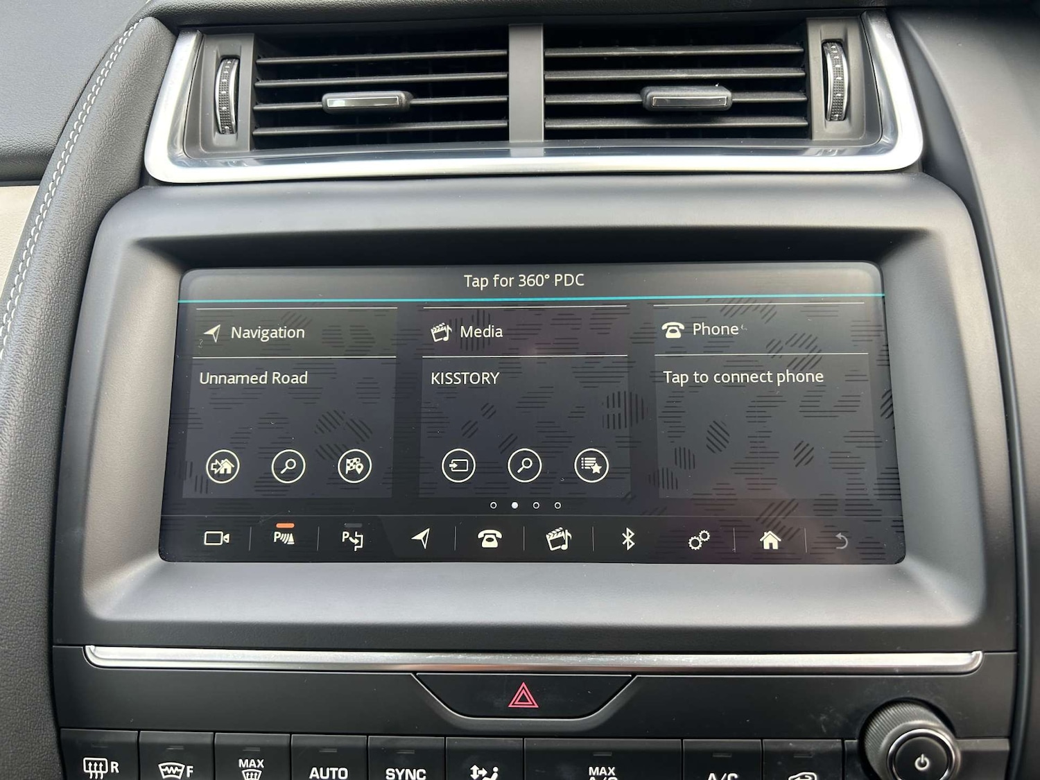 Used Jaguar E-Pace 2018 for sale - 76776970: Photo 33