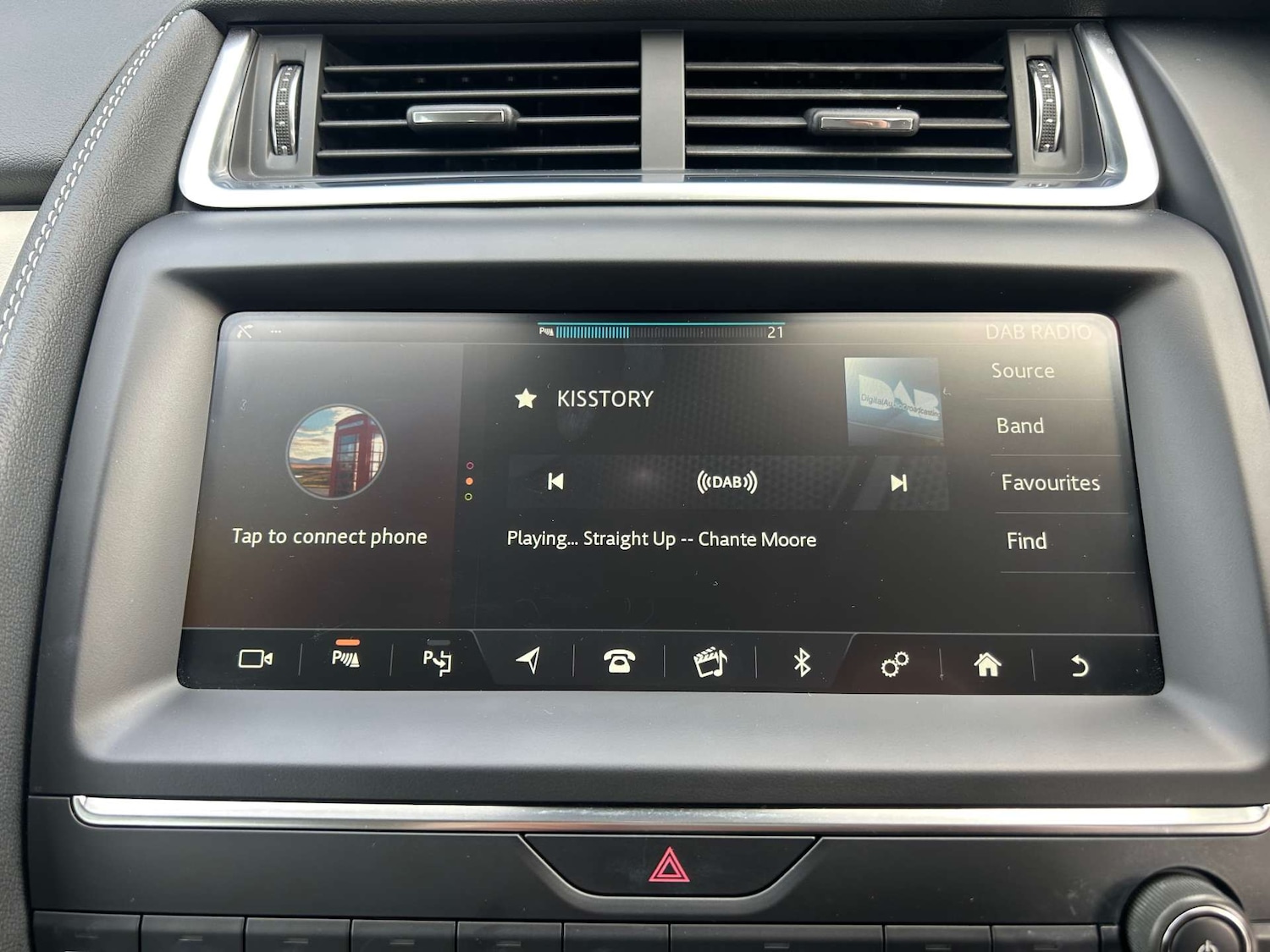 Used Jaguar E-Pace 2018 for sale - 76776970: Photo 44