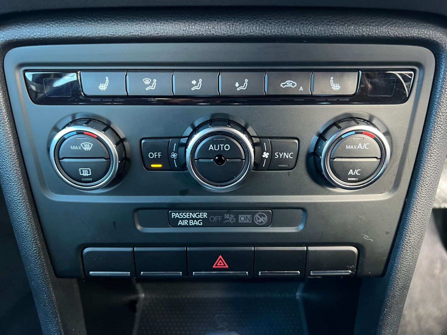 Used Volkswagen Beetle 2013 for sale - 77762335: Photo 31