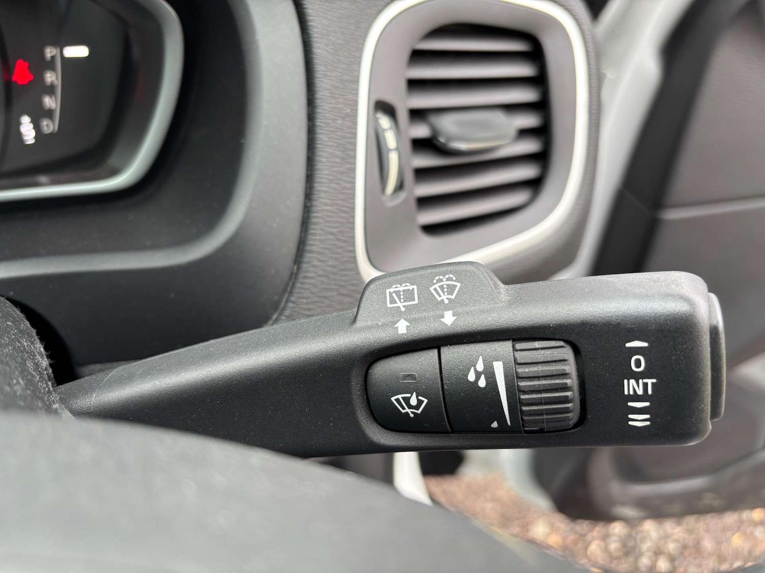 Used Volvo V40 Cross Country 2013 for sale - 77523266: Photo 29