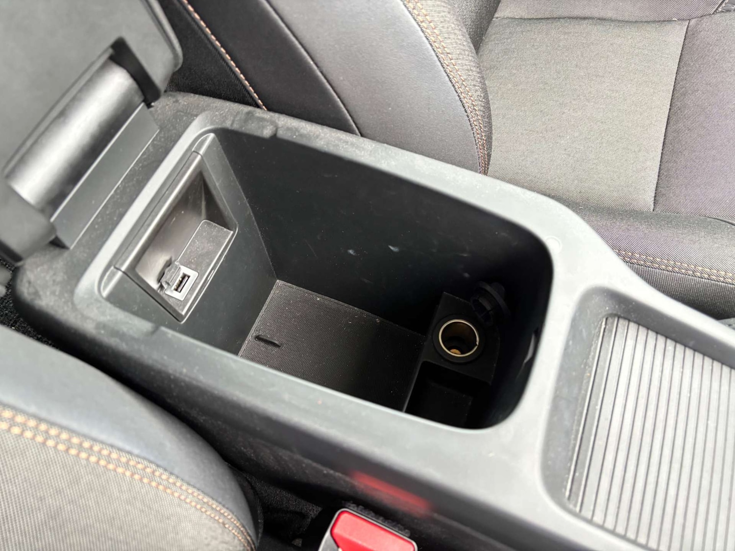 Used Volvo V40 Cross Country 2013 for sale - 77523266: Photo 39