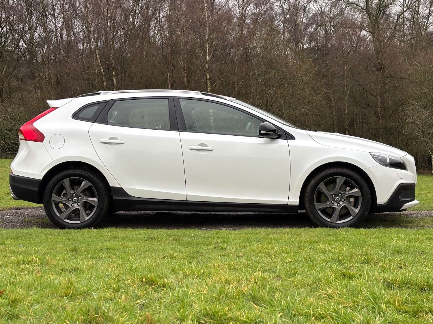 Used Volvo V40 Cross Country 2013 for sale - 77523266: Photo 9