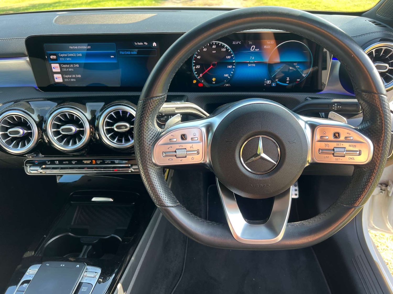 Used Mercedes-Benz CLA 2019 for sale - 76776923: Photo 2
