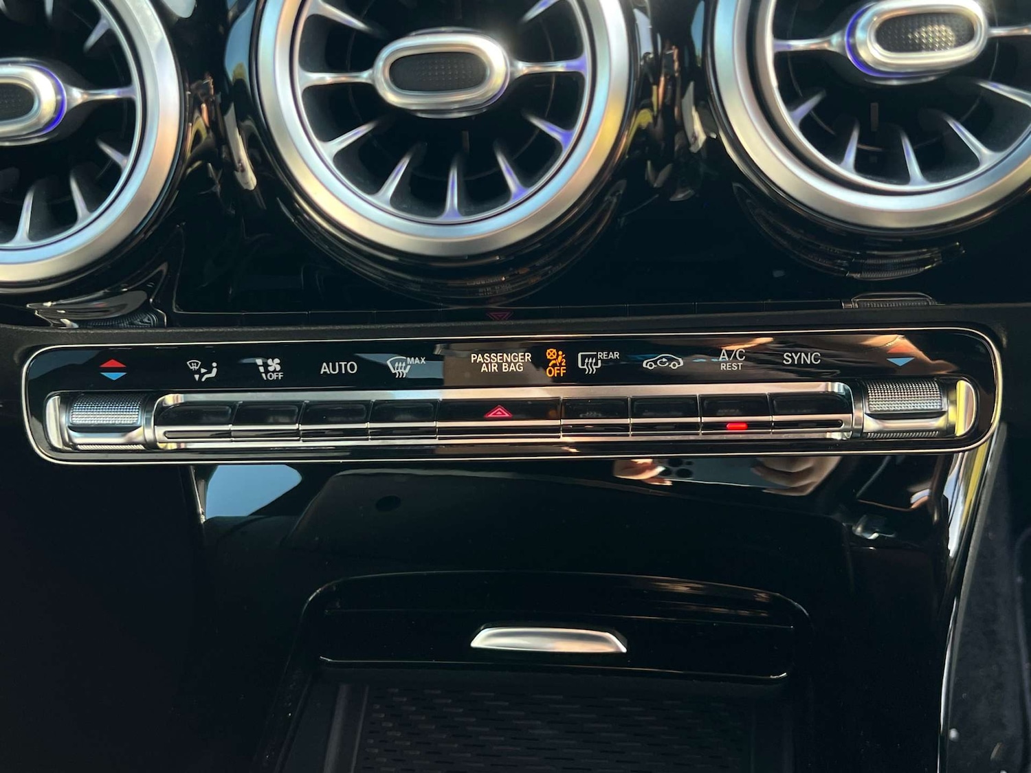 Used Mercedes-Benz CLA 2019 for sale - 76776923: Photo 42