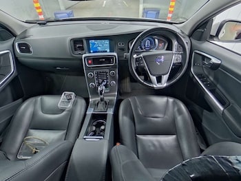 Used Volvo V60 2026 for sale - 79437539: Photo