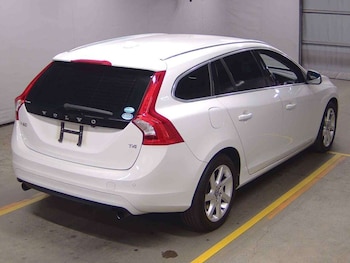 Used Volvo V60 2026 for sale - 79437539: Photo