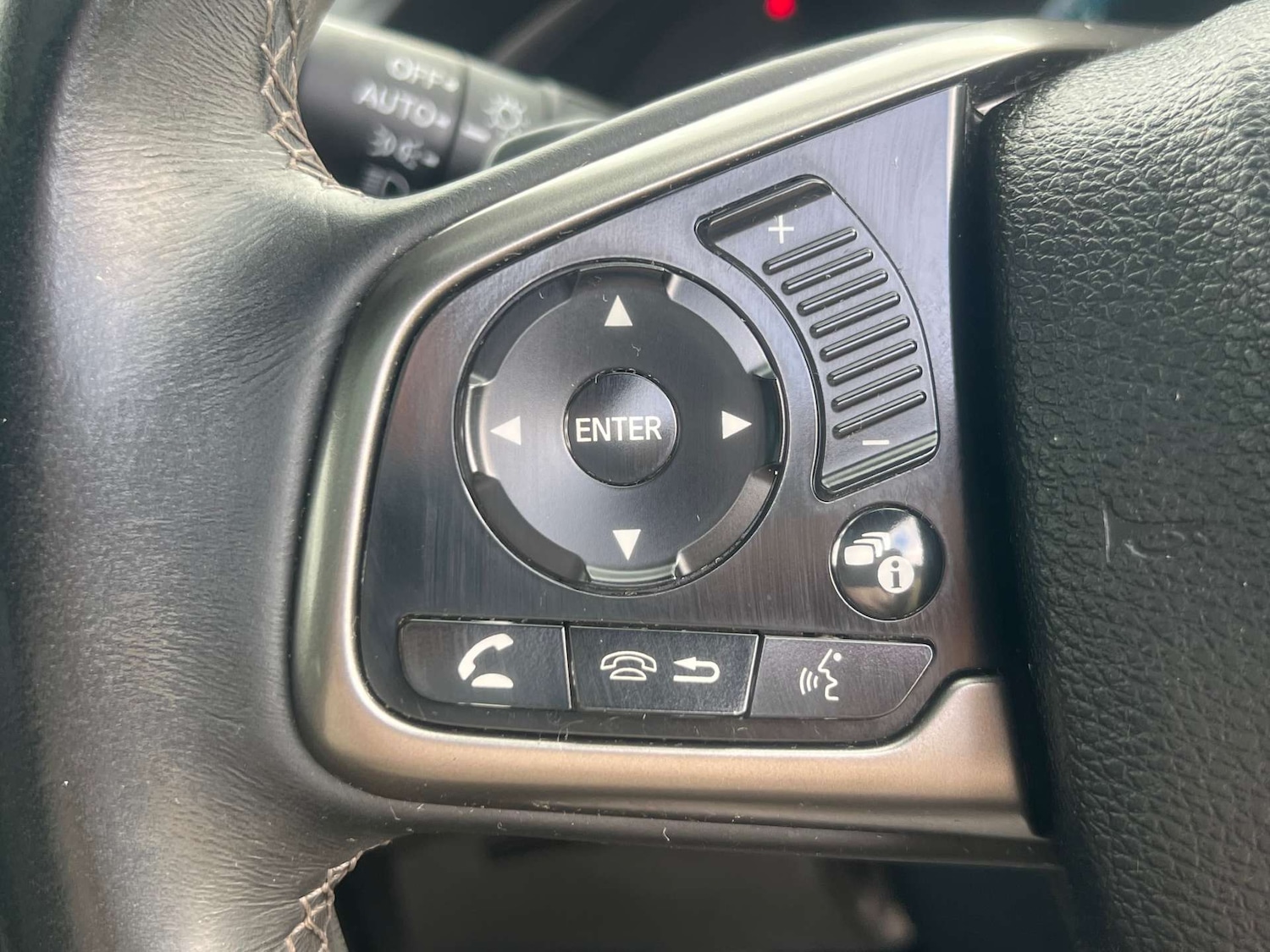 Used Honda Civic 2017 for sale - 76776978: Photo 30