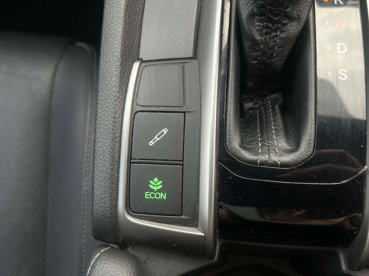 Used Honda Civic 2017 for sale - 76776978: Photo 43